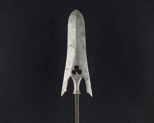 Arrowhead (<i>Yanone</i>)