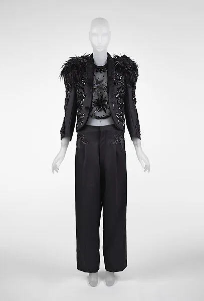 Ensemble — Marc Jacobs|Louis Vuitton Co.