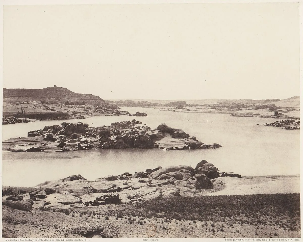 Première Cataracte, Vue Générale Prise de la Point Méridionale de l'Ile d'Éléphantine — Félix Teynard|Imprimerie Photographique de H. de Fonteny et Cie