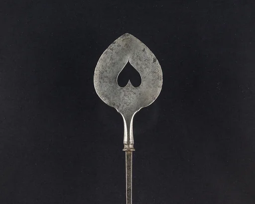 Arrowhead (<i>Yanone</i>)