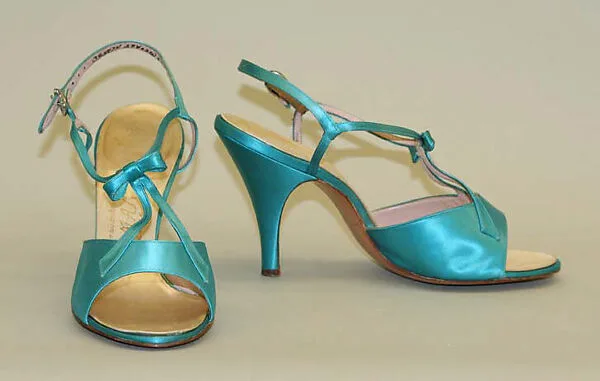 Evening sandals — Delman