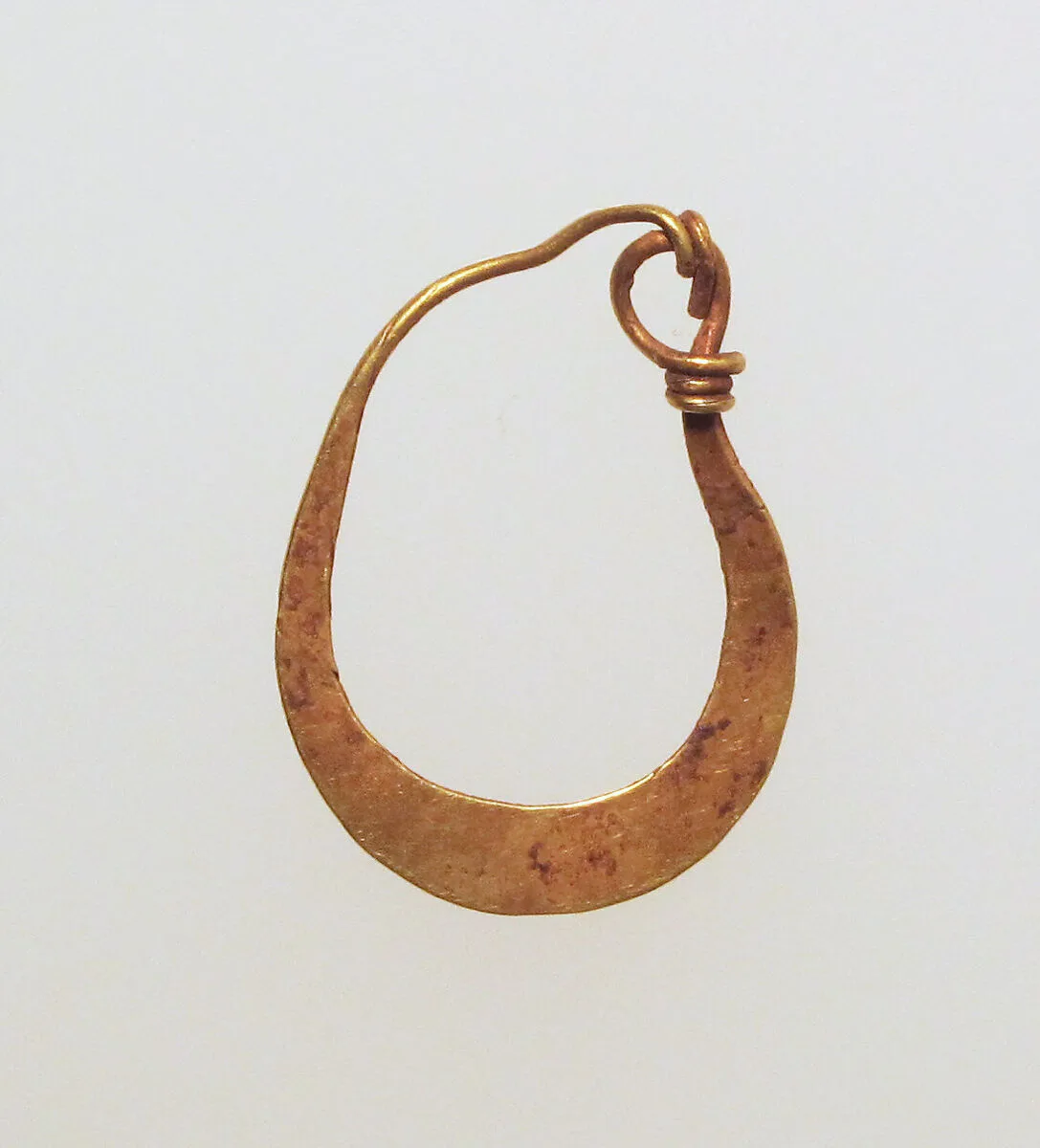 Earring, crescent-shaped — Unknown