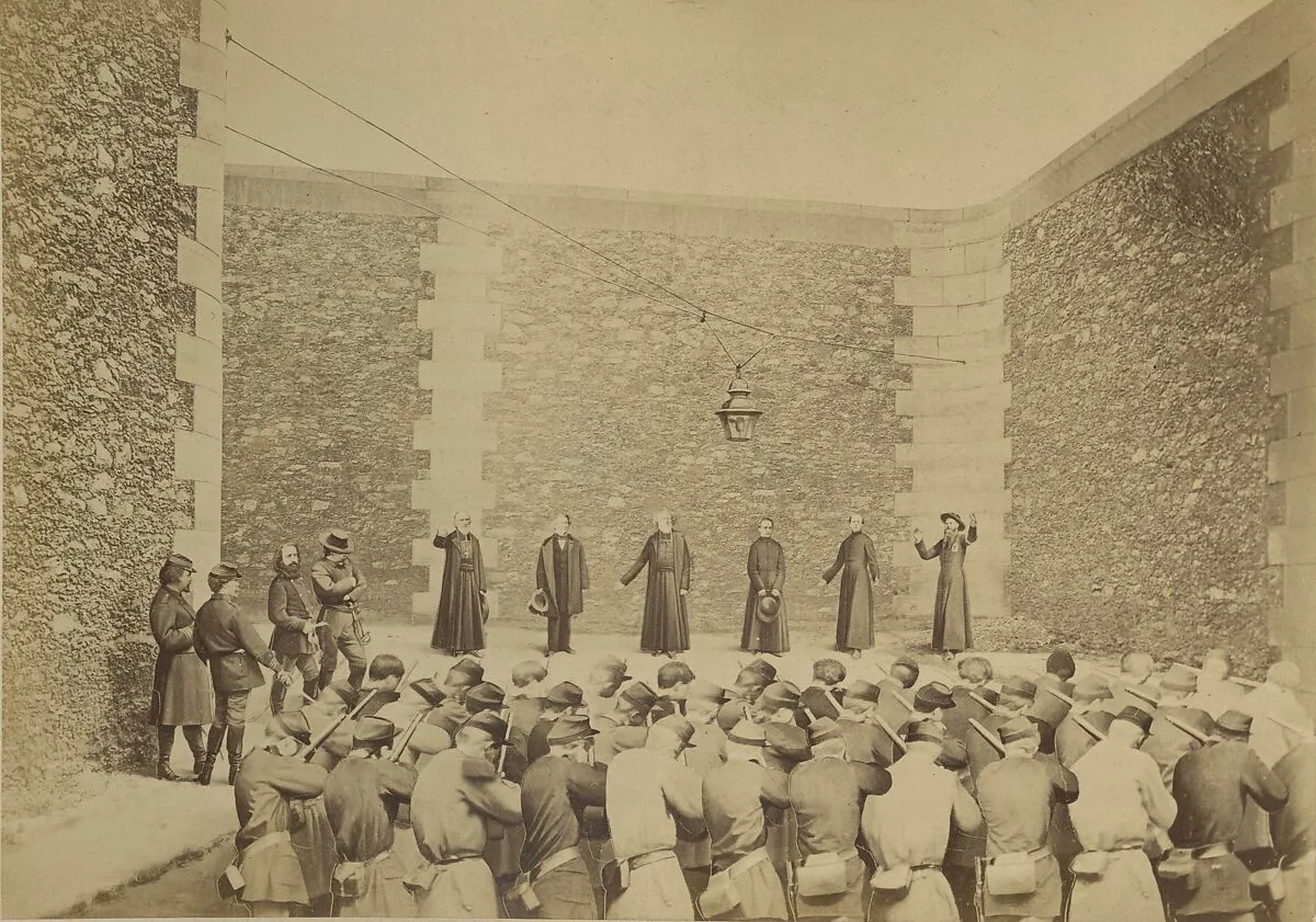 Exécution des otages, prison de la Roquette, le 24 mai 1871 — Ernest Eugène Appert
