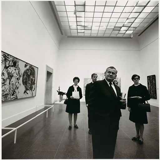 [People in the Gallery, Metropolitan Museum of Art]