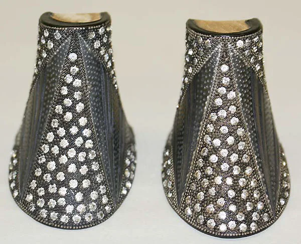 Shoe heels — Unknown