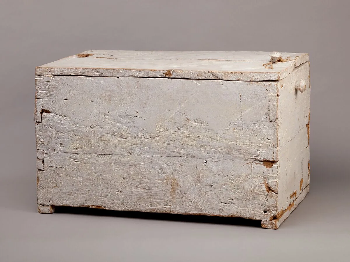 Rectangular Linen Chest — Unknown