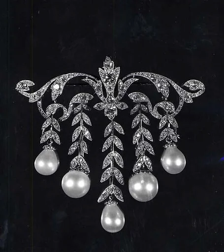 Brooch