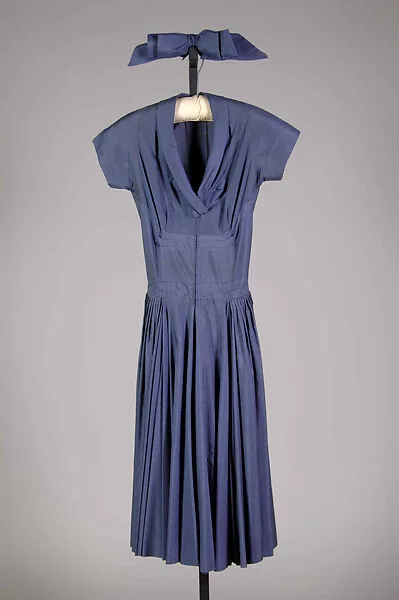 Dress — Madame Grès (Germaine Émilie Krebs)