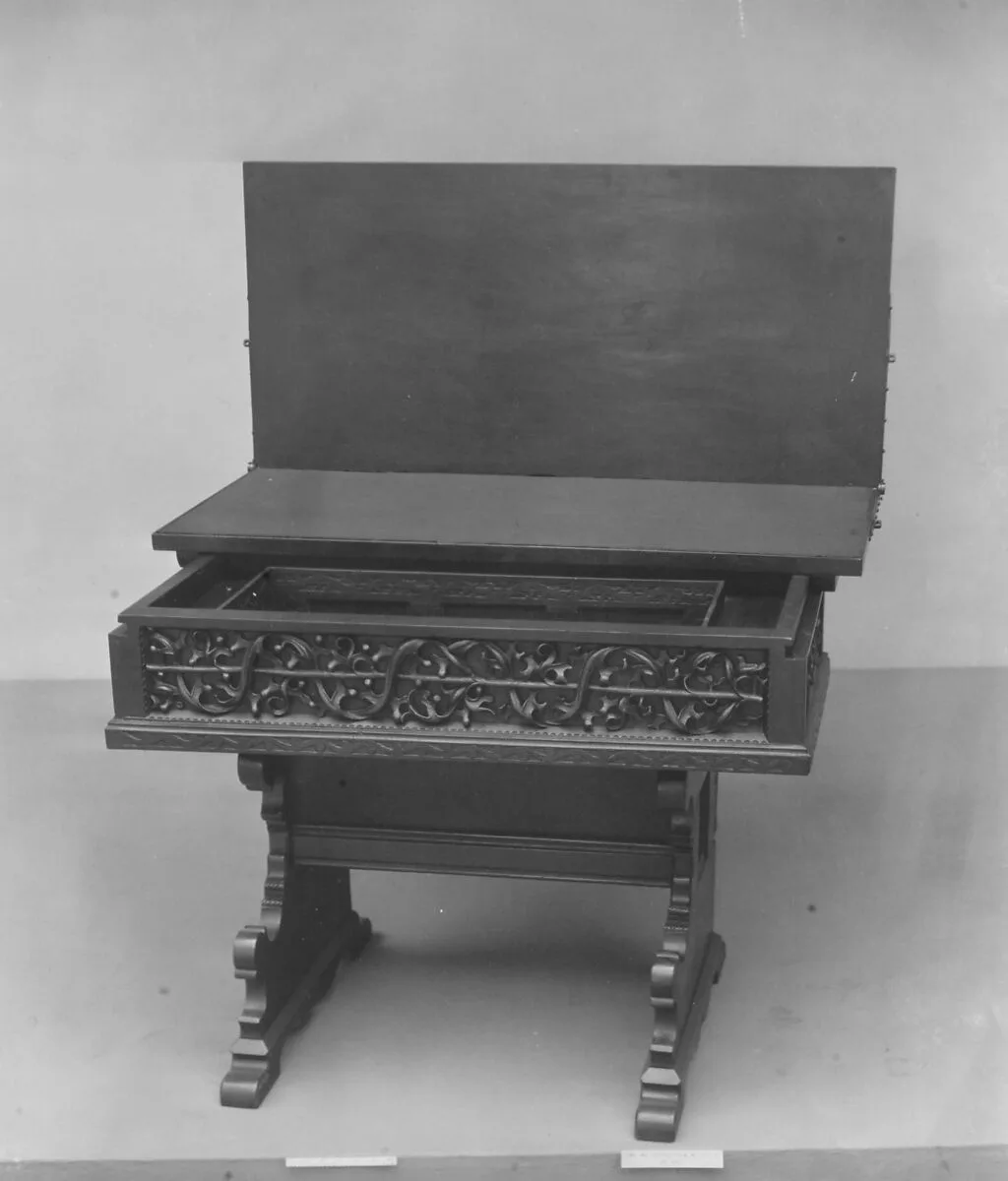 Money-Changer's Table — Unknown