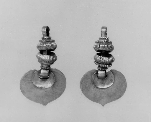금제 귀걸이 삼국 신라|金製耳飾 三國 新羅|Earring (one of pair)