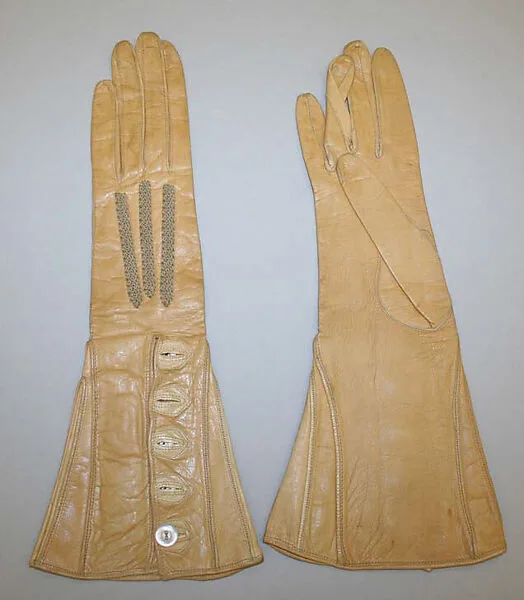 Gloves — House of Worth