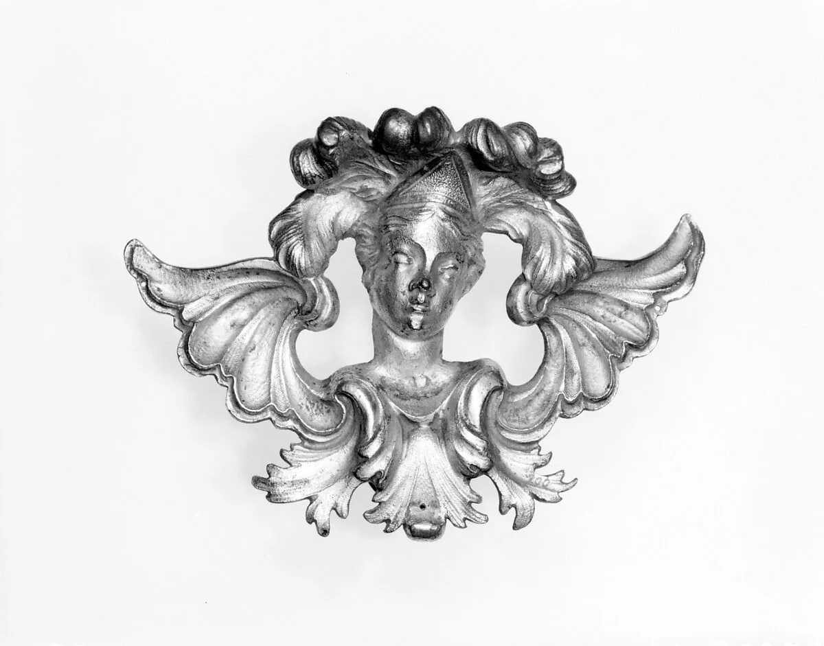 Apron ornament — Unknown