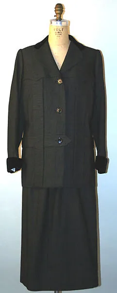 Norfolk suit — Traina-Norell