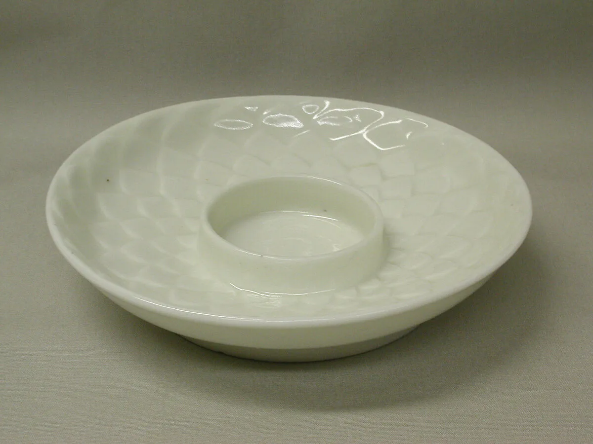 Saucer — Saint-Cloud factory