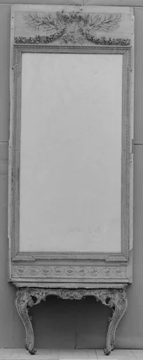 Pier glass