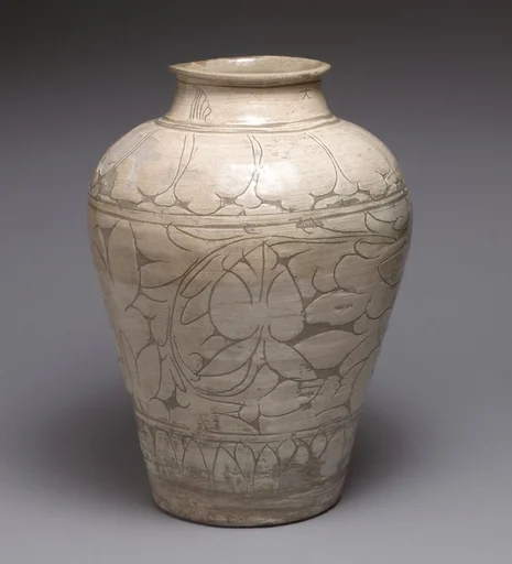 분청사기 박지 모란 무늬 항아리 조선|粉靑沙器剝地牡丹文壺 朝鮮|Large jar decorated with peonies