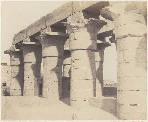 Louksor (Thèbes). Construction Centrale - Grande Colonnade