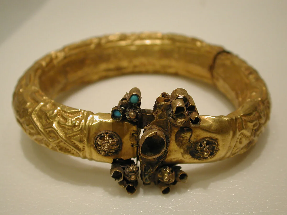 Bracelet — Unknown