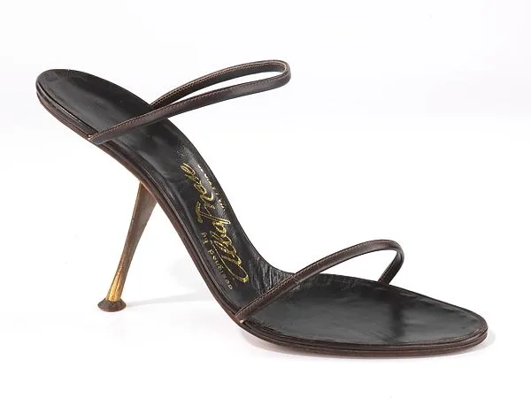 Sandals — Albanese