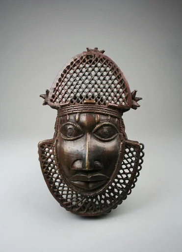 Hip Ornament: Face