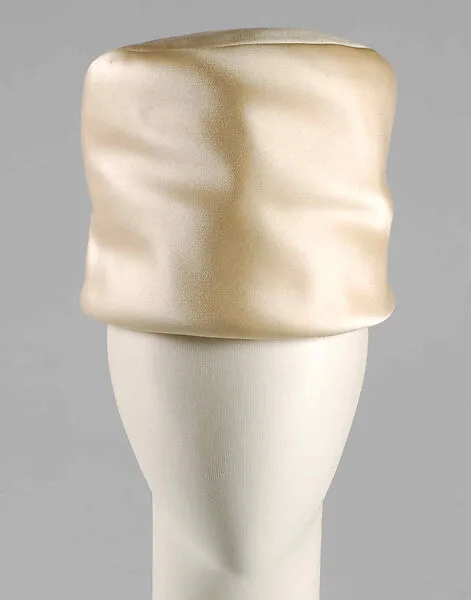 Toque — Cristobal Balenciaga|House of Balenciaga