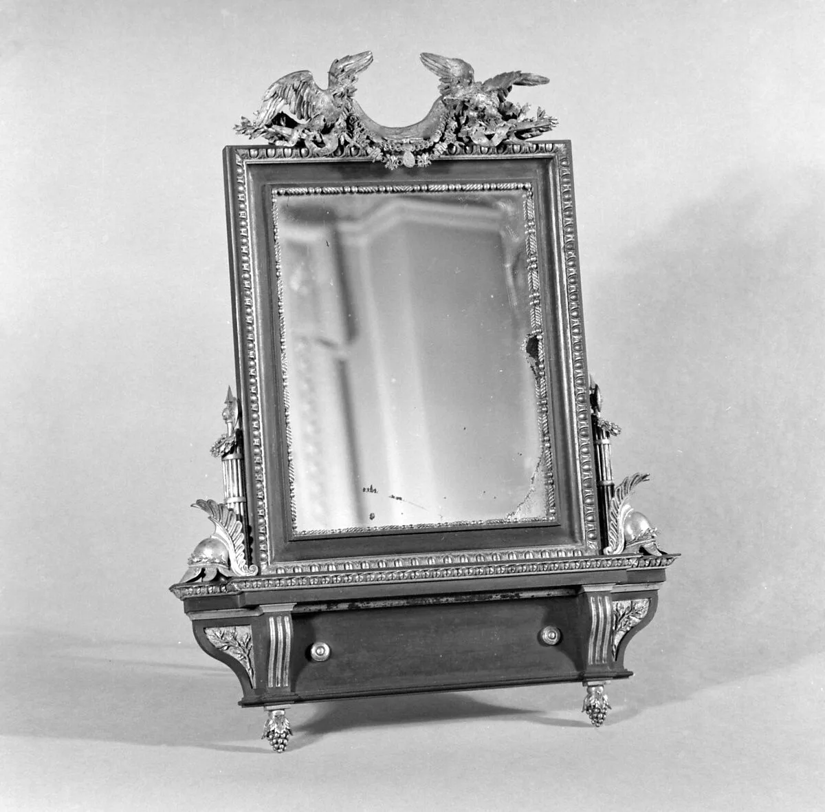 Rectangular toilet mirror — Unknown