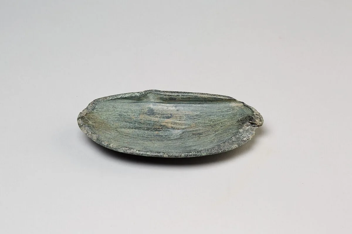 Scribe's paint dish — Unknown