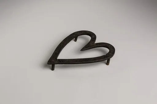 Trivet
