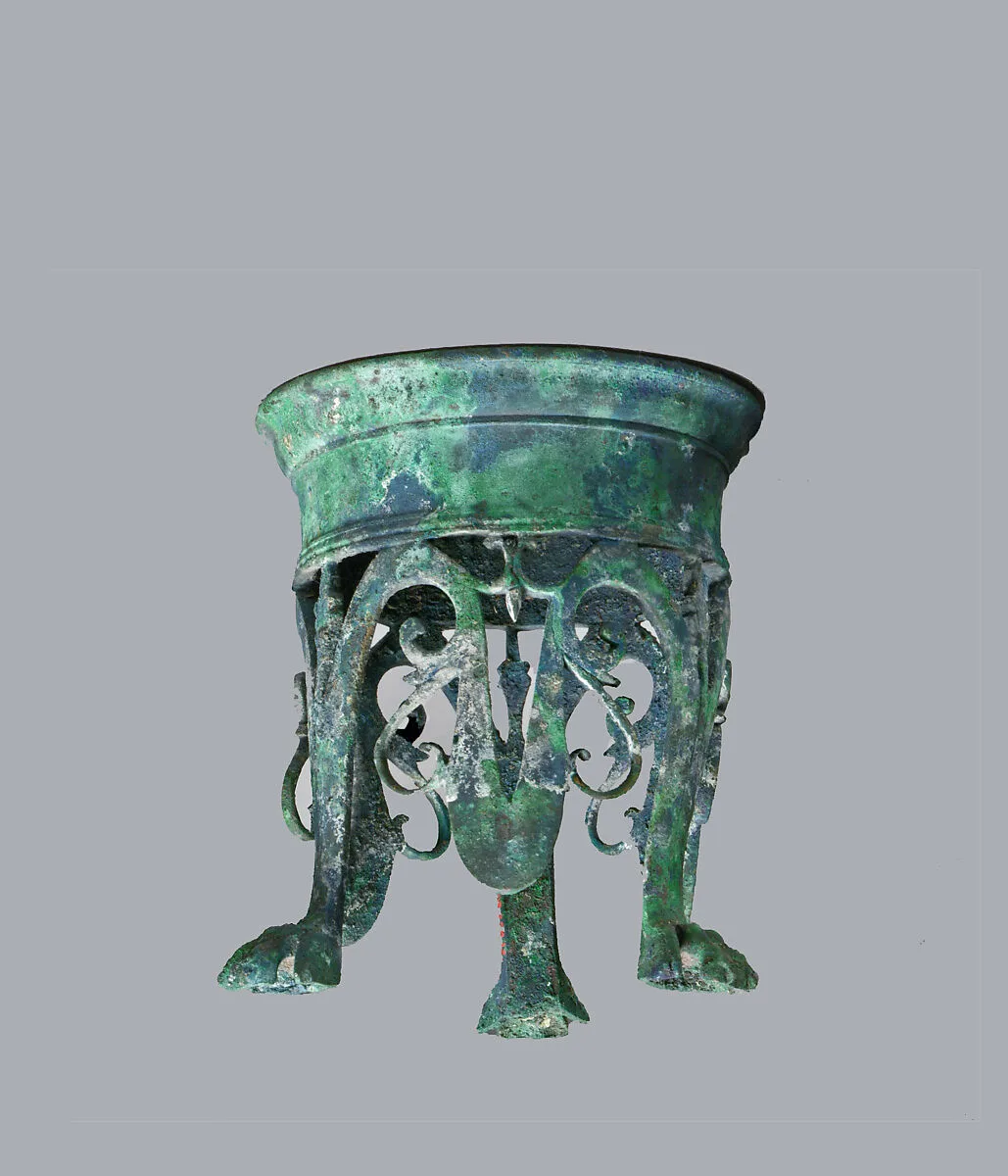 Bronze stand — Unknown