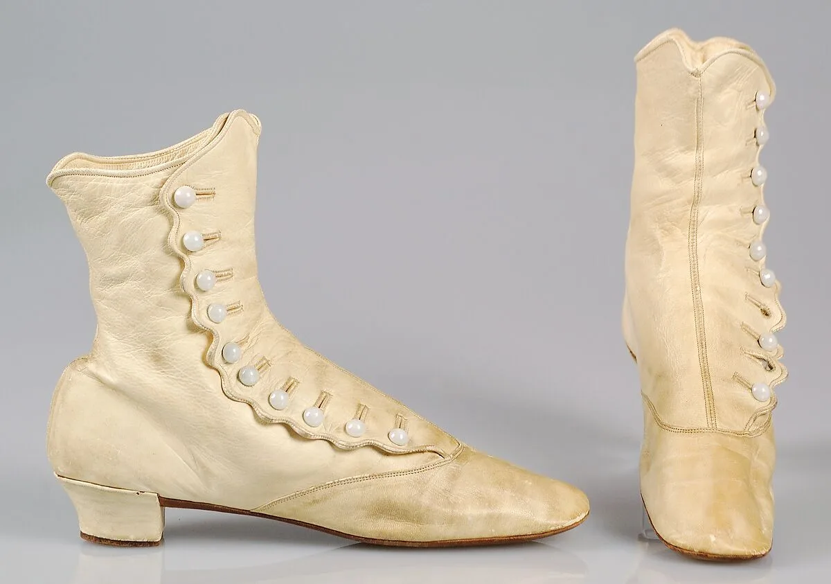 Wedding boots — Unknown