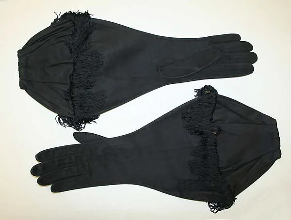 Gloves — Roger Fare