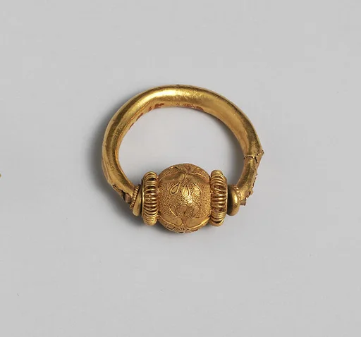 Gold ring
