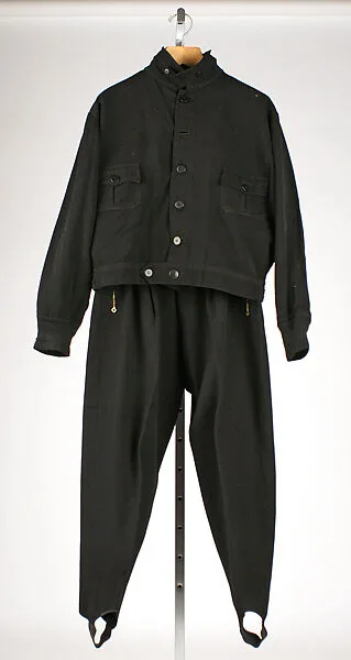 Ski suit — Unknown