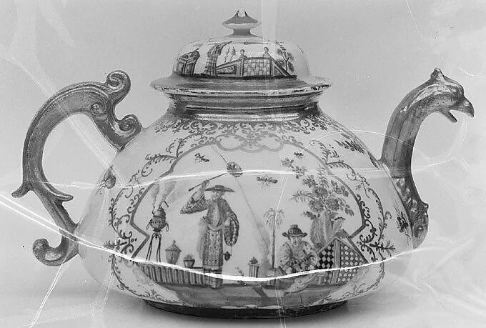 Teapot — Meissen Manufactory