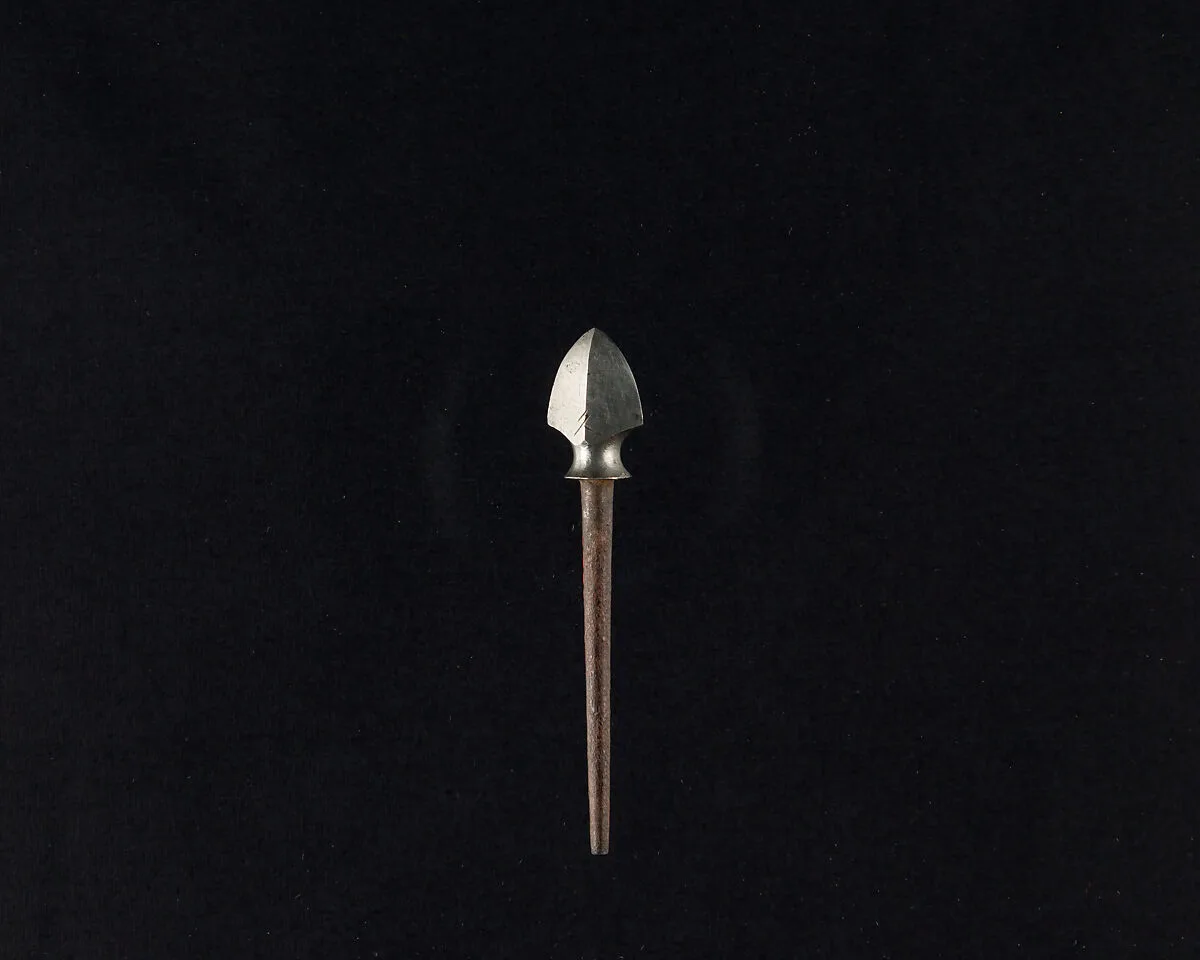 Arrowhead (<i>Yanone</i>) — Unknown
