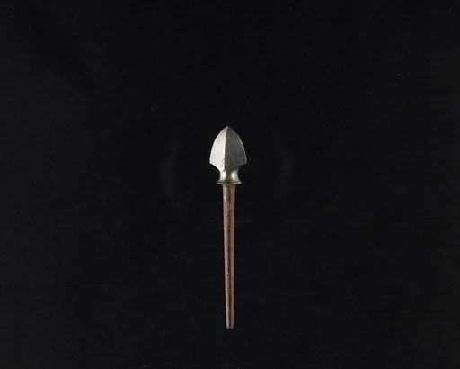Arrowhead (<i>Yanone</i>)