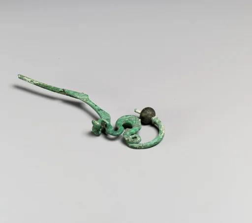 Fibula, serpentine type