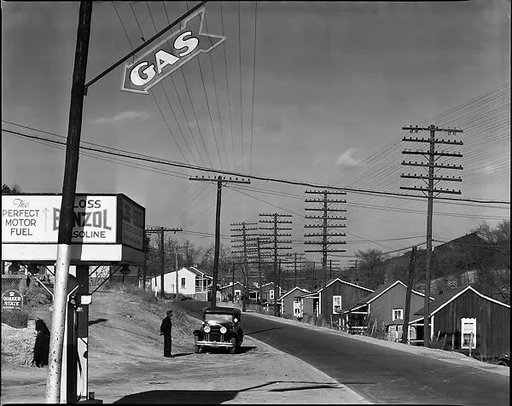 [Roadside Gas Station and Miners' Houses, Lewisburg, Alabama]