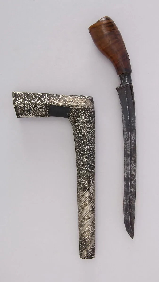 Knife (Bade-bade) with Sheath — Unknown