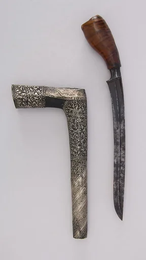 Knife (Bade-bade) with Sheath