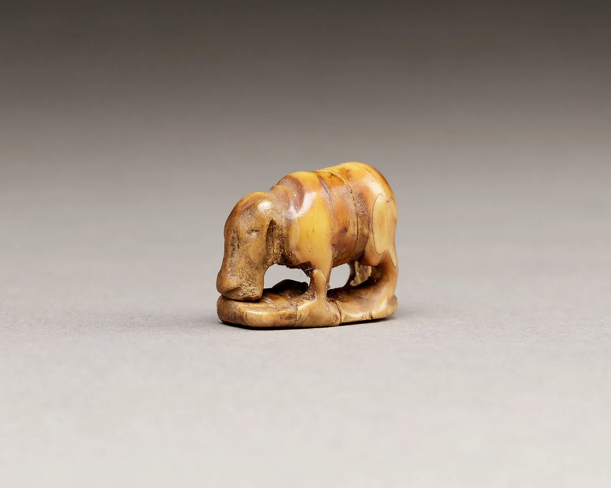 Figurine or amulet of a hippo on a sled — Unknown