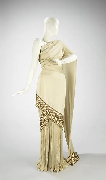 Evening dress — Mme. Eta Hentz