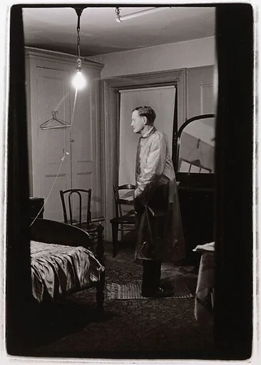 The Backwards Man in his hotel room, N.Y.C.
