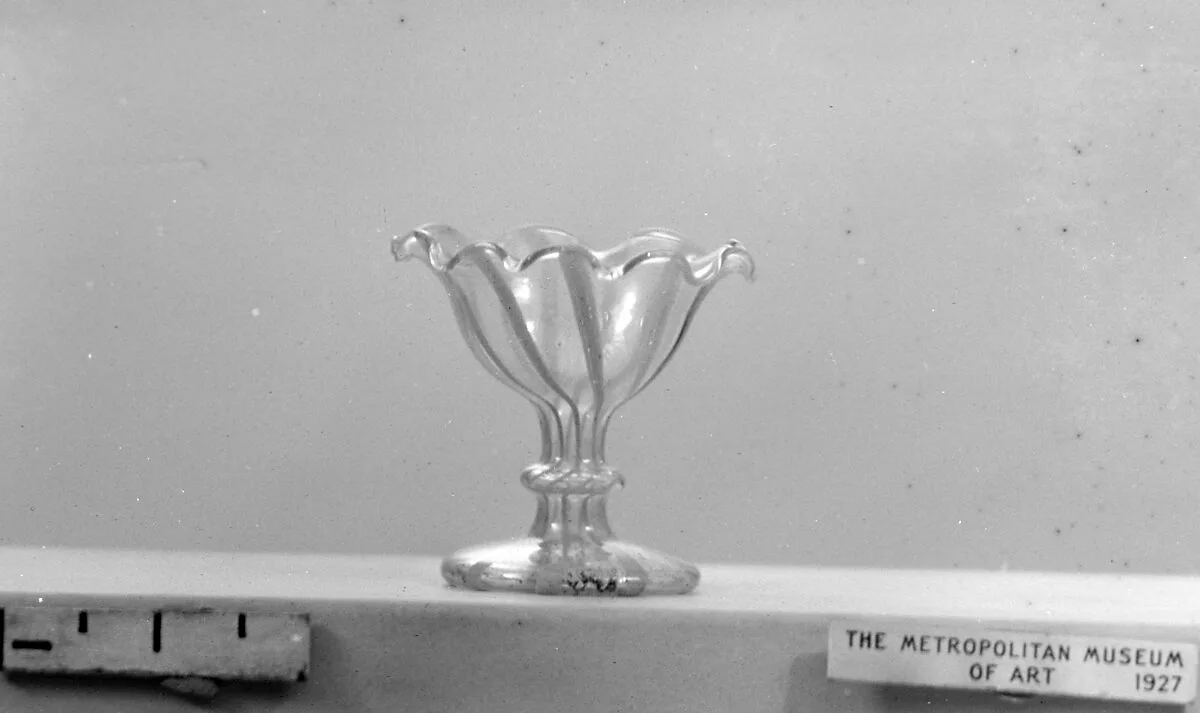 Miniature dish — Unknown