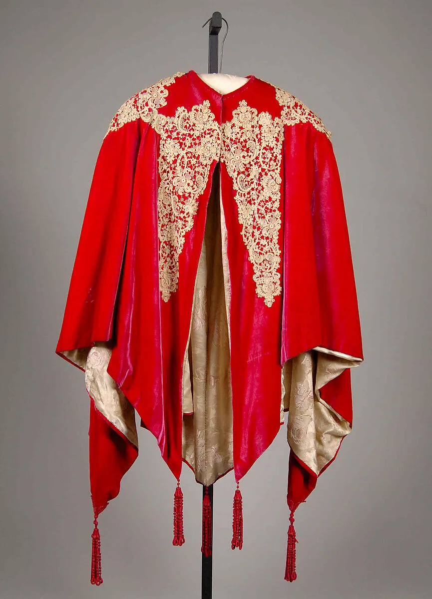 Evening cape — House of Worth|Jean-Philippe Worth|Charles Frederick Worth