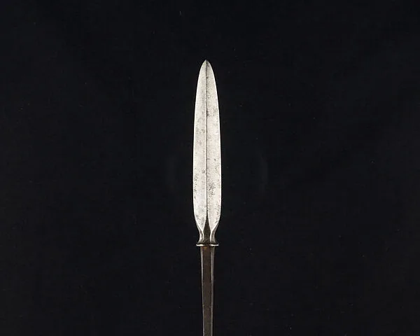 Arrowhead (<i>Yanone</i>) — Unknown
