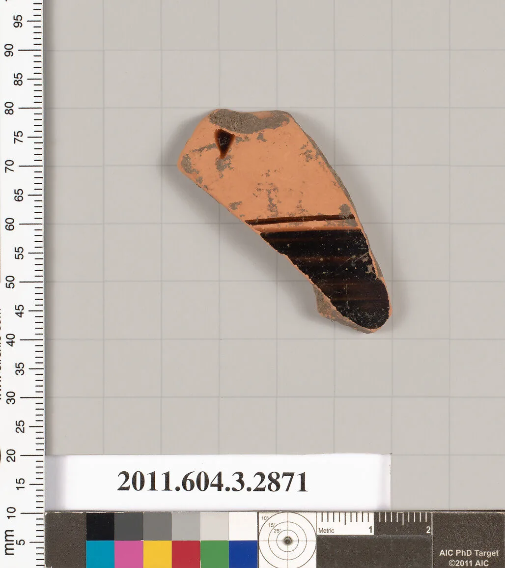 Terracotta fragment of a closed shape — Unknown