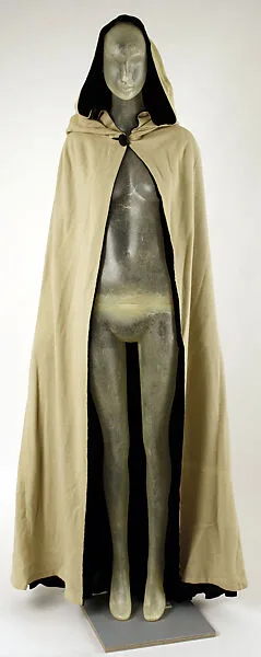 Evening cape — Madeleine Vionnet