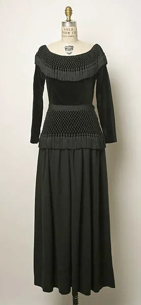 Evening dress — Yves Saint Laurent|Yves Saint Laurent