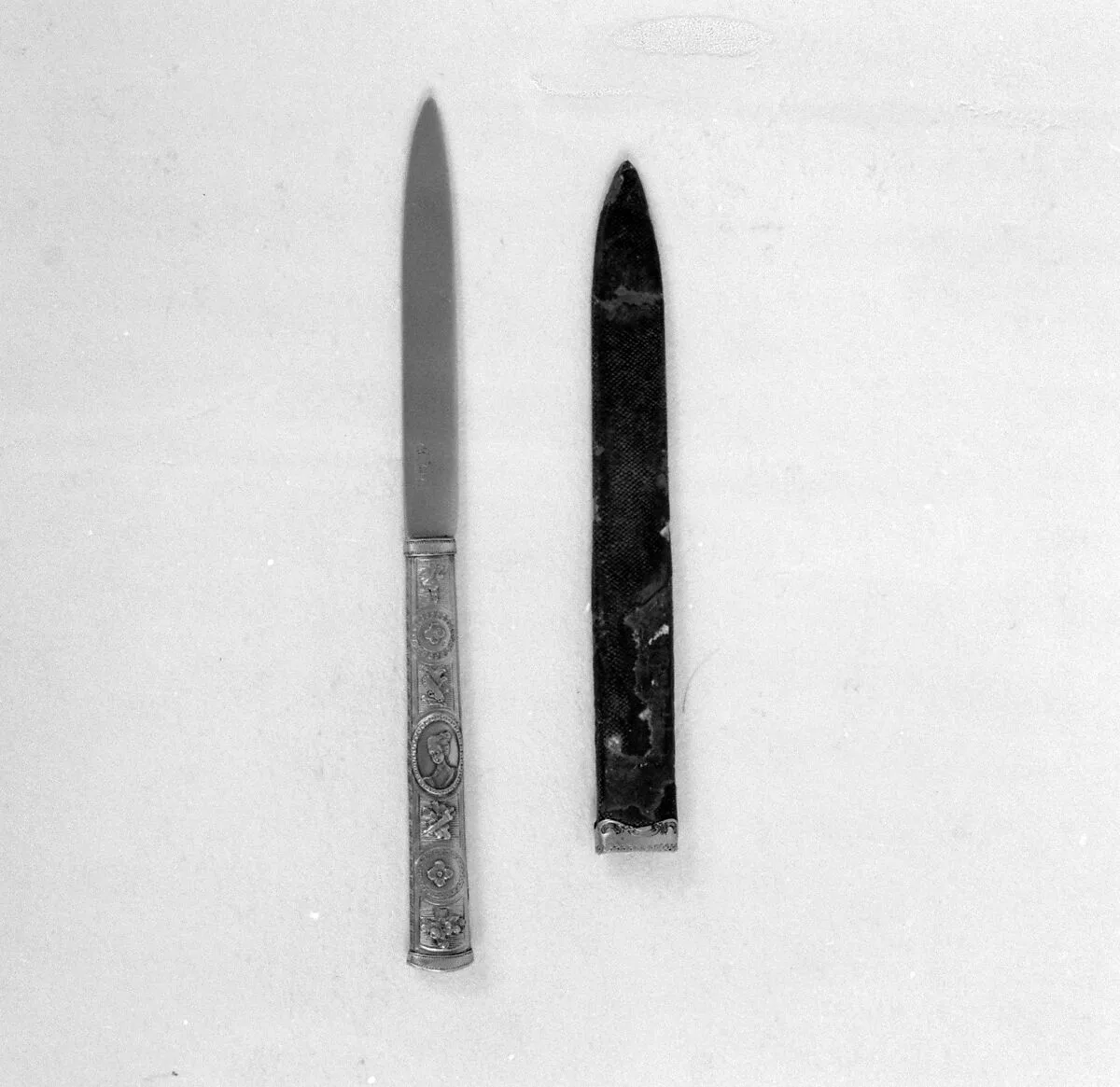 Knife — I. G., Switzerland